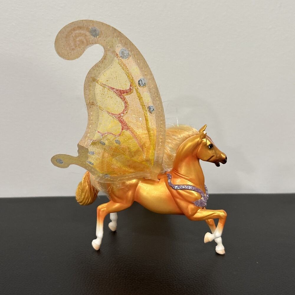 Wind Dancers Sirocco Pegasus Breyer Horse #100103 Retired Fairy Wings READ - Picture 3 of 9
